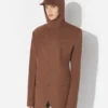 Geci de costum cu glugă și dungi