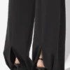 Pantaloni negri cu șa Pantaloni negri cu șa